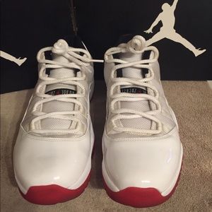 Men’s Jordan retro 11s low (2012)